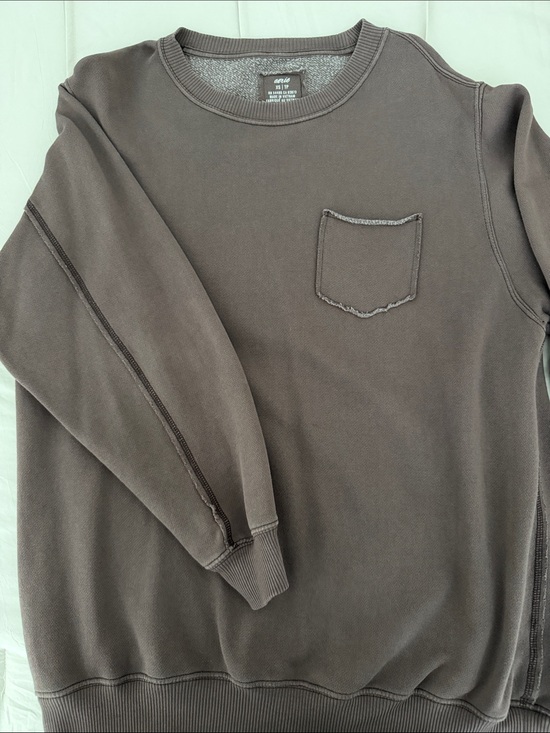 aerie Sweaters - Aerie Women’s Free Chest Pocket Crewneck Sweater